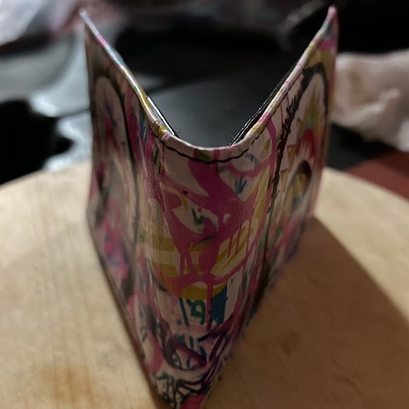 Fresh Supply Co colorful wallet in great condition. - Picture 5 of 7